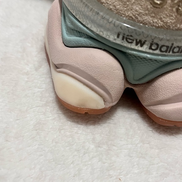 New Balance Joe Freshgoods 9060 Inside Voices Penny Cookie Pink Sneakers - Picture 6 of 10